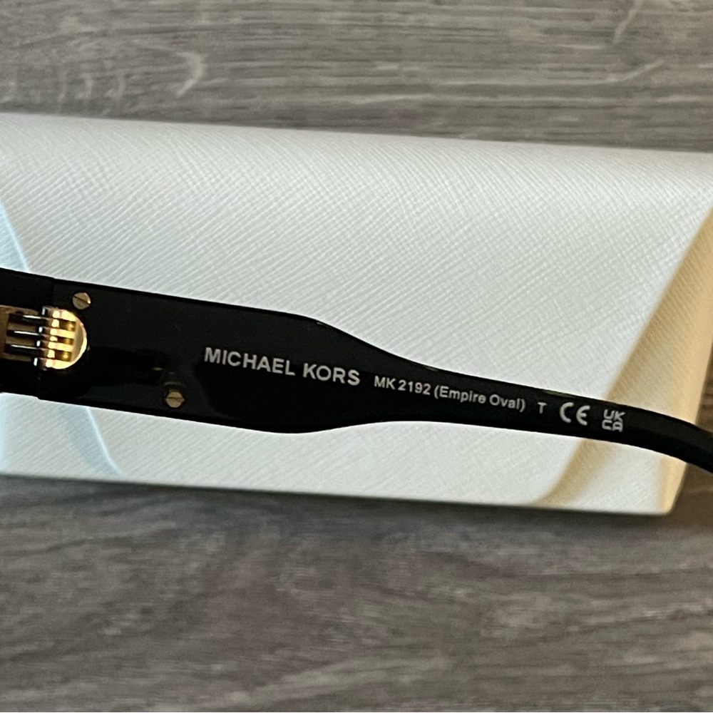 Michael Kors Empire Oval Sunglasses Black - Picture 5 of 5